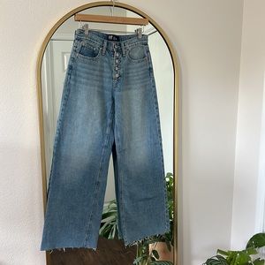 Gap High Rise Wide Leg Jeans, NWOT, size 26/2R